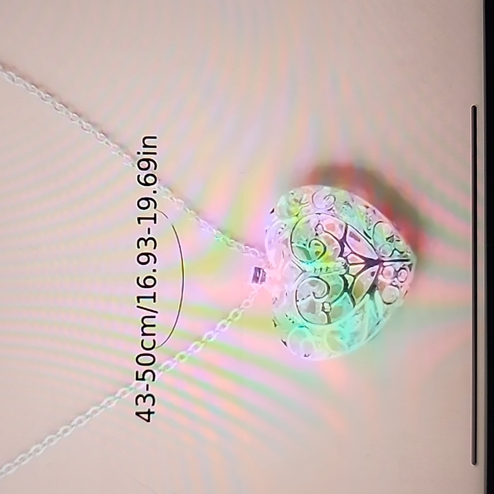 3D Hollow Heart π Necklace - Picture 4 of 6
